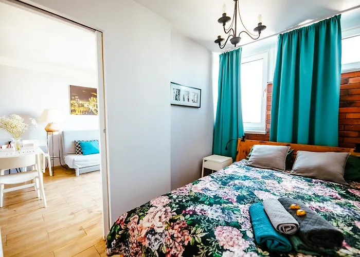 Bright 14th Flr Sunset Park View By Polandbnb