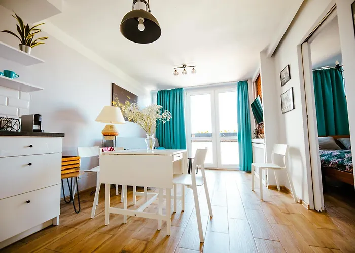 Bright 14th Flr Sunset Park View By Polandbnb