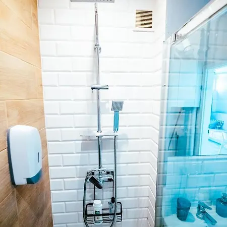 Bright 14th Flr Sunset Park View By Polandbnb