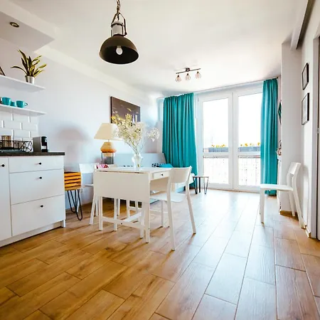 Daire Bright 14th Floor Centrum Sunset Park Views By Polandbnb