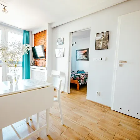 Bright 14th Floor With Balcony & Views Warsaw