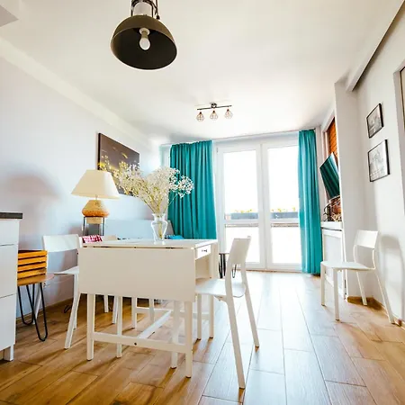 Bright 14th Floor Centrum Sunset Park Views By Polandbnb