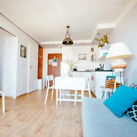Bright 14th Floor With Balcony & Views Apartment Warsaw
