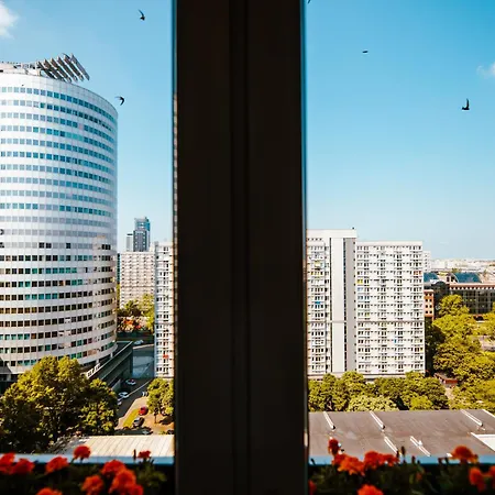 Apartment Bright 14th Floor With Balcony & Views Warsaw