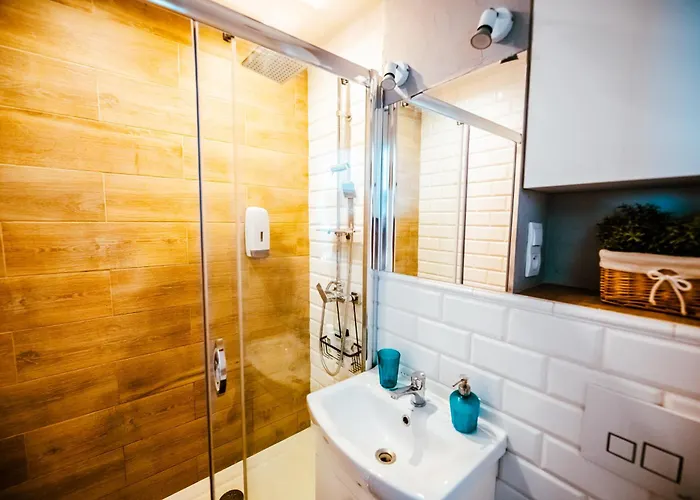 Bright 14th Flr Sunset Park View By Polandbnb